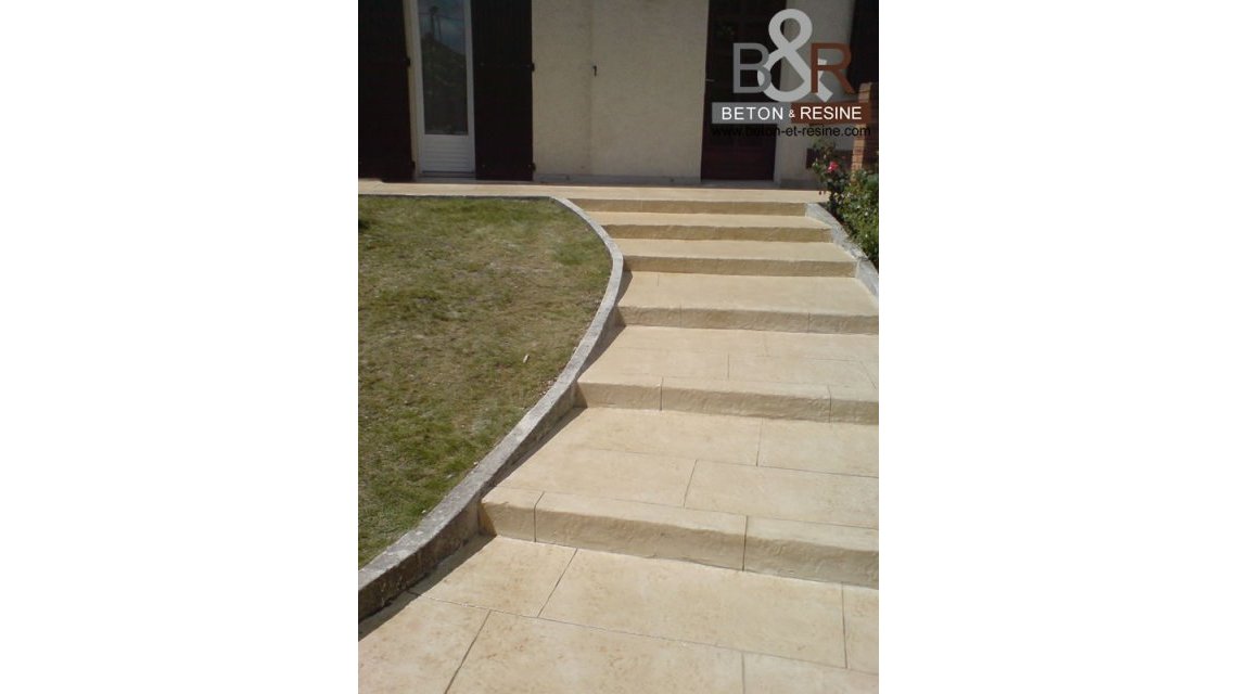 Béton empreinte  <p>imitation dalle</p>