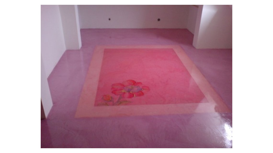sol de chambre  <p>sol en  béton ciré 3 couleurs + dessin</p>
