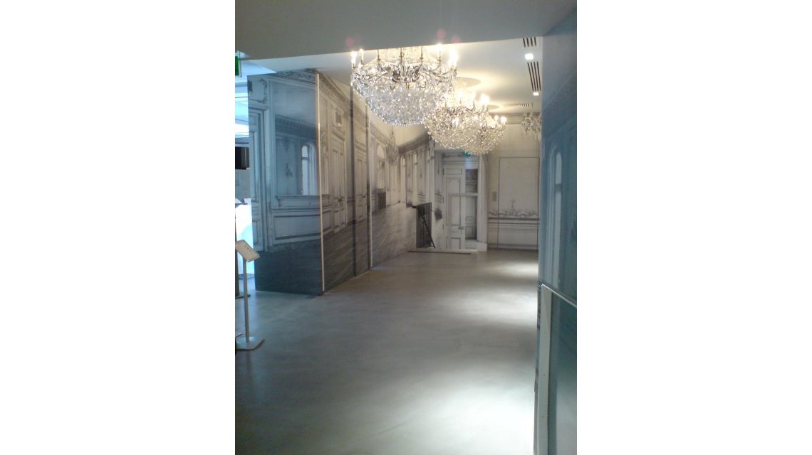 béton ciré  <p>Sol en béton ciré hotel paris 16</p>