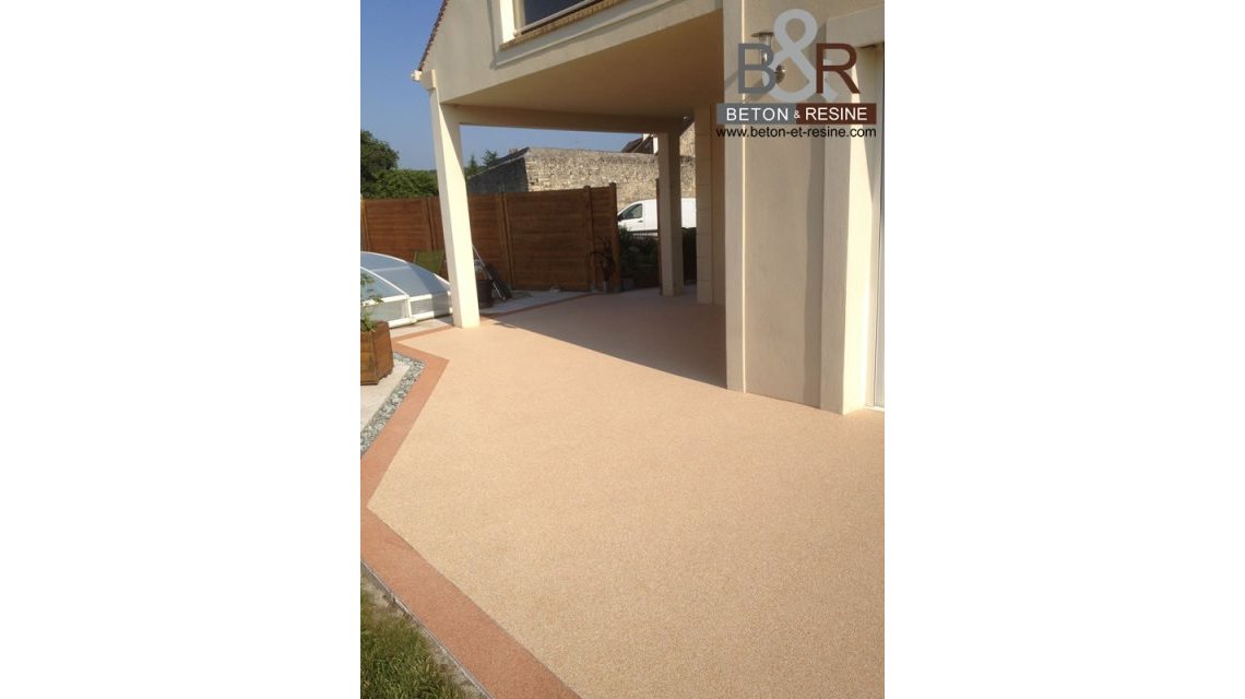 terrasse en tapis de pierre 2 couleurs  