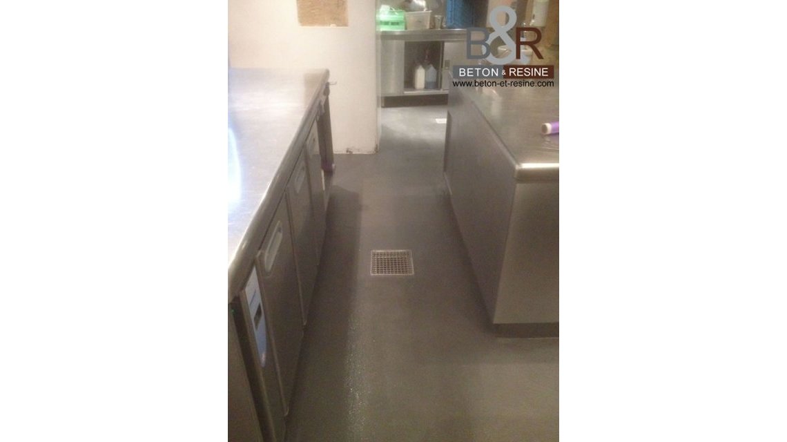 Résine époxy   <p>Cuisine de restaurant en résine époxy & quartz</p>