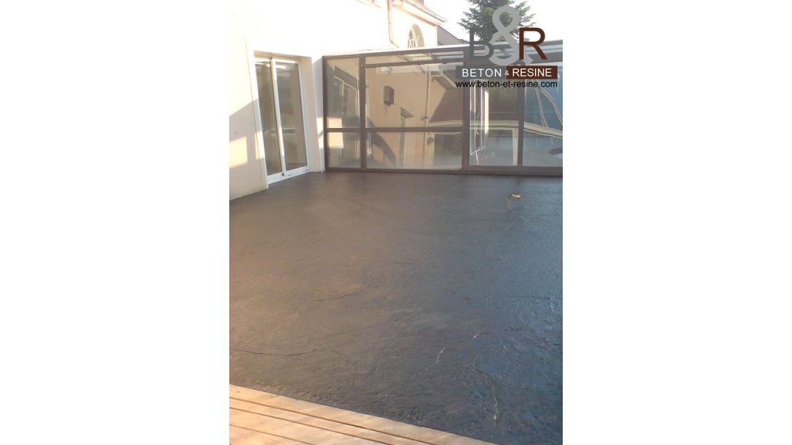 Béton empreinte  <p>terrasse en empreinte granit</p>