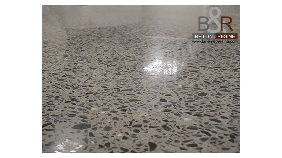 brillance du béton poli  