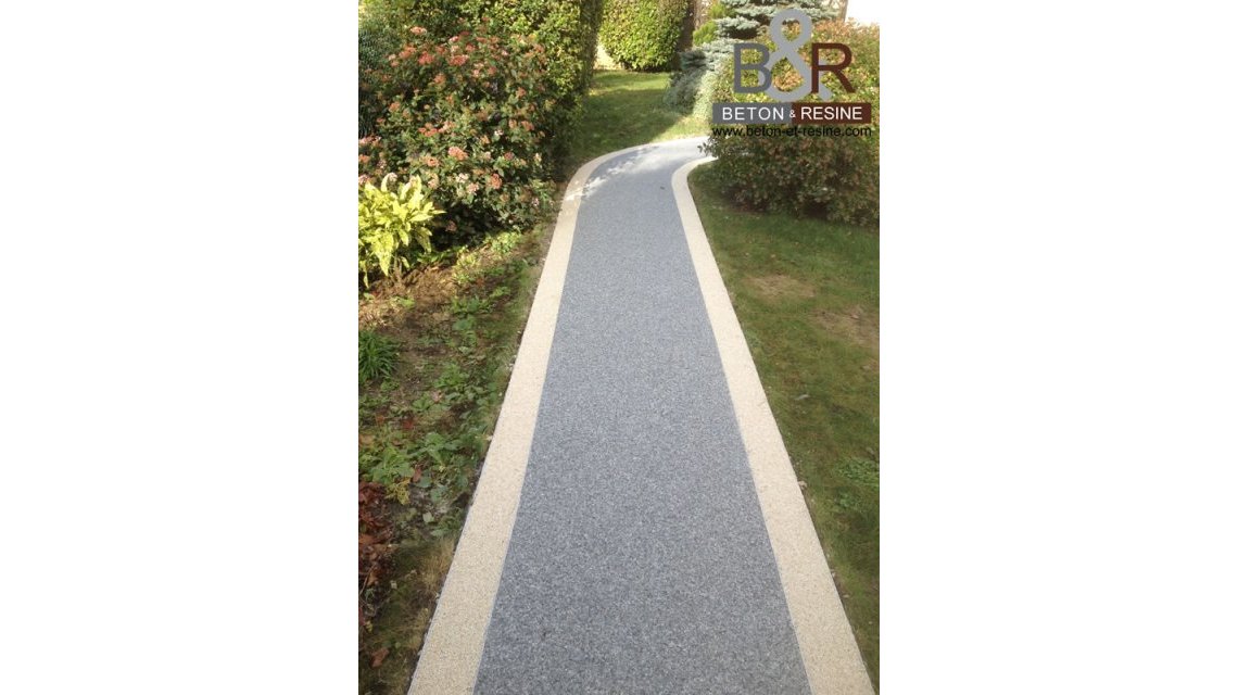 tapis de pierre crème et gris  