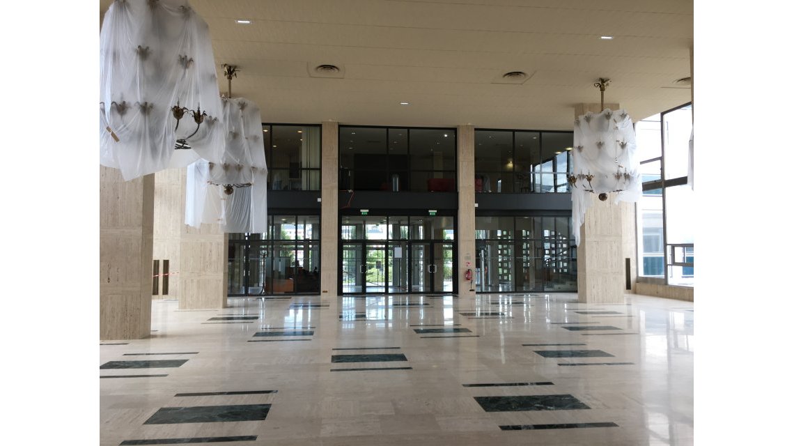 Ponçage de marbre  <p>Hall en marbre entièrement rénové, poncé et hydrofugé</p>